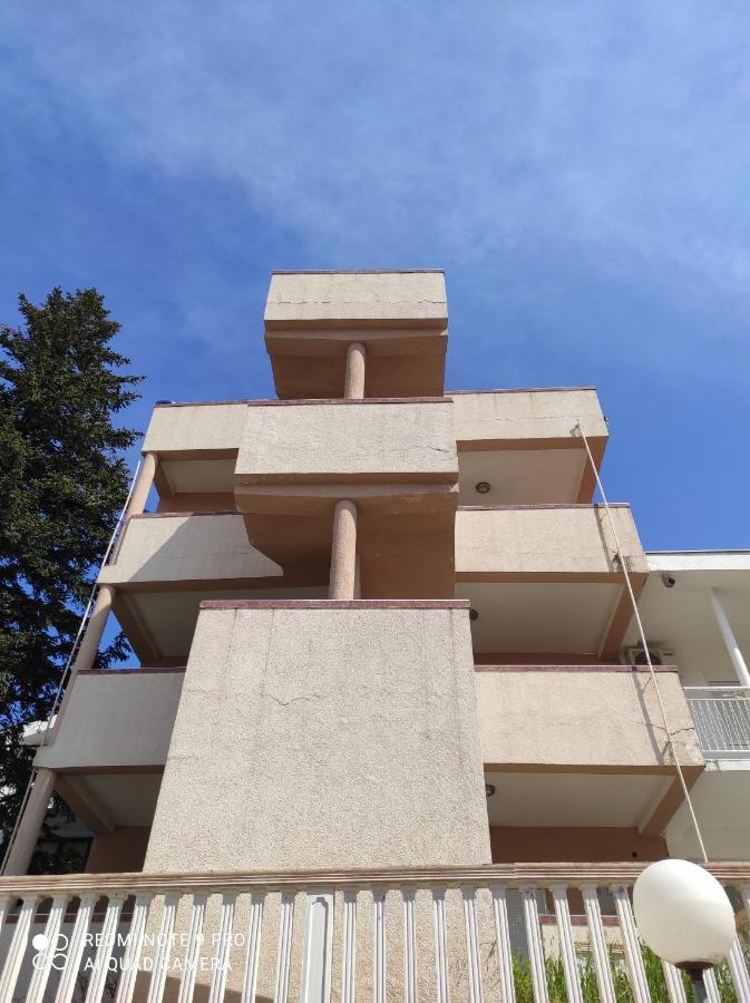 Apartments Anne Petrovac ภายนอก รูปภาพ