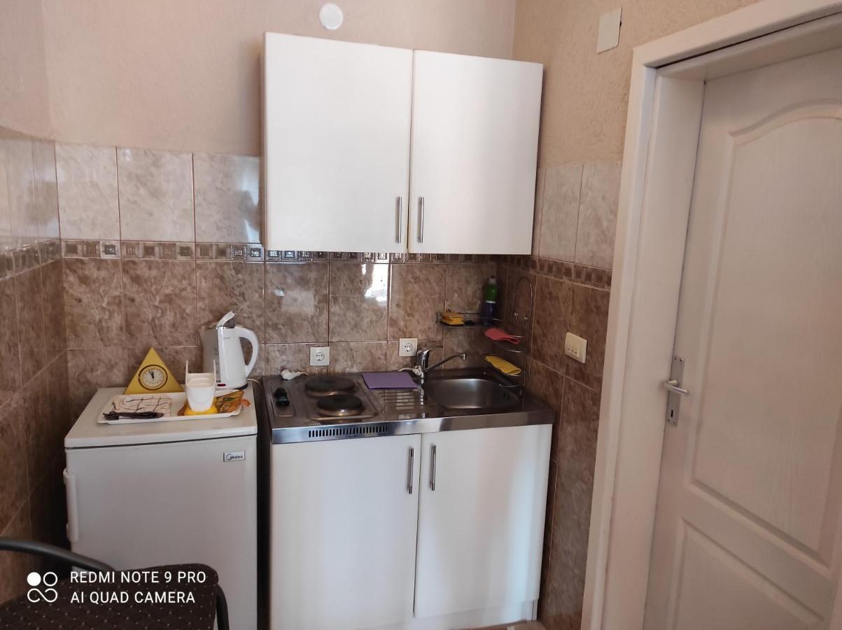 Apartments Anne Petrovac ภายนอก รูปภาพ
